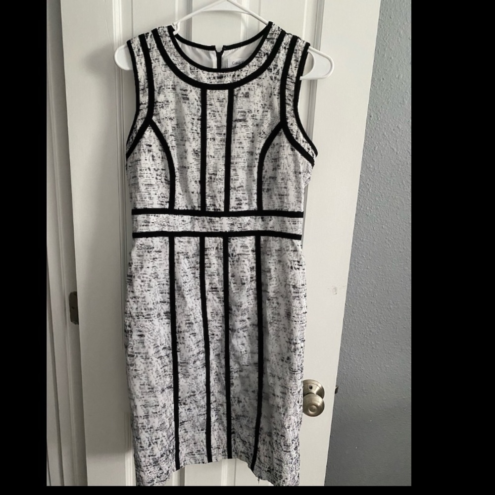 Calvin Klein textures sheath dress - Black & White